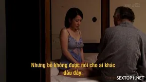 Anh xã "đi ngoài", bà xã về quê gạ làm tình bố chồng